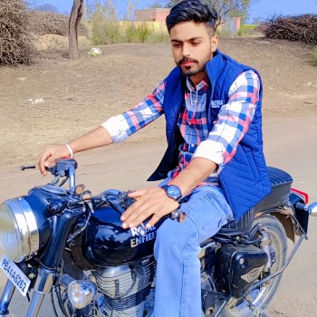 Vicky Khushal
